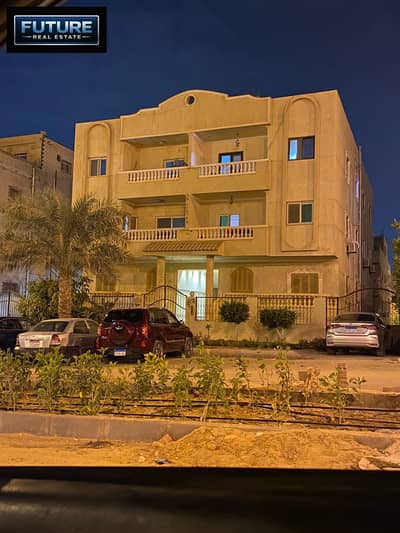 دوبلكس 380 م + 190 م جاردن في الحي التاسع الشيخ زايد أكتوبرعلي شارع البستان الرئيسي