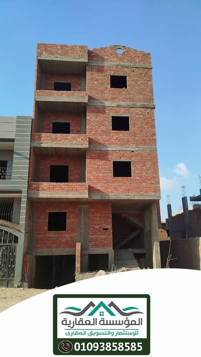 عمارة للبيع ناصية بحرى على لاند سكيب - فى حدائق أكتوبر بجوار طريق الواحات وكمباوند أويست و المخابرات و جامعة نوال الدجوى - السعر فرصة
