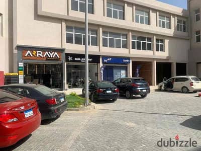Ground floor shop, 68m in Al Karma ready to move