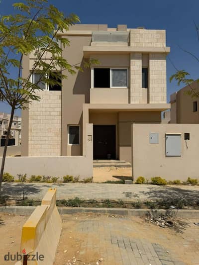 For Sale Townhouse ready  to  move   ​Prime Location in October beside el gezira club