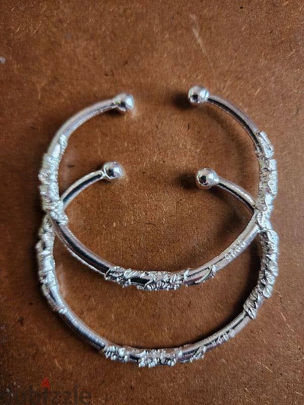 women's silver braclets 4