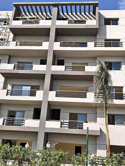 Apartment for sale in installments, fully finished, in a very distinguished location on a very distinguished landscape view in Amdad Compound, New Cai