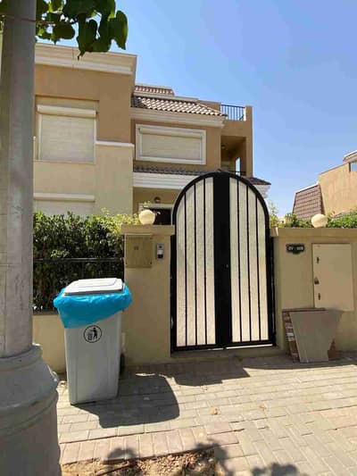 فيلا للبيع بمقدم 740الف سور في سور مع مدينتي و تقسيط علي اطول فتره سداد