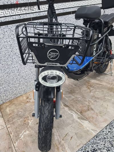سكوتر كي واي (Keeway) بمحرك 800 واط جديد . .