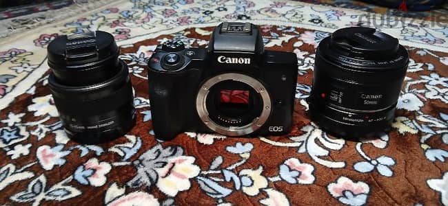 للبيع كاميرا Canon EOS M50 بحالة ممتازة