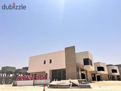 شاليه للبيع  مع رووف متشطب بالكامل، في الساحل الشمالي – رأس الحكمة، في جيفيرا بالقرب من قرية لافيستا الساحل الشمالي