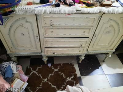 بوفيه غرفه نوم انتيك