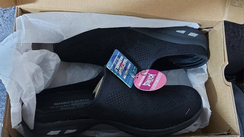 Skechers slipper Original Size 39 4