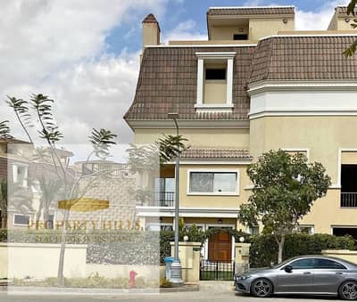 Villa for sale, minutes from Madinaty, ready to move in and viewing available