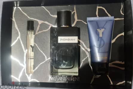 عطر  واي