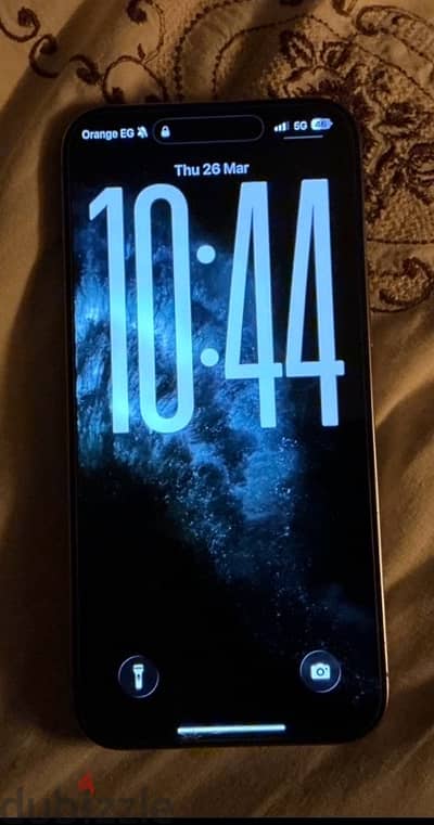 Iphone 15 pro max natural titanium 84% battery