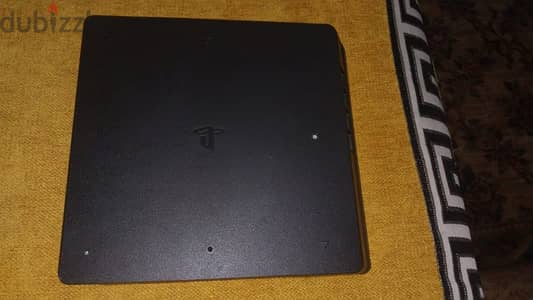 PS4 slim 1tb