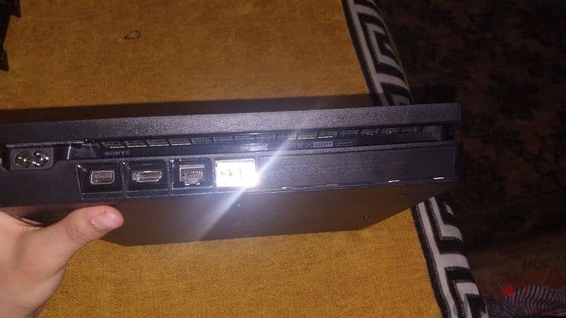 PS4 slim 1tb 3