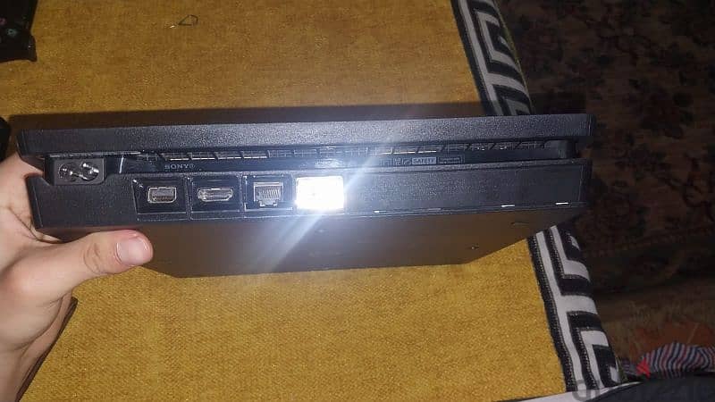 PS4 slim 1tb 4