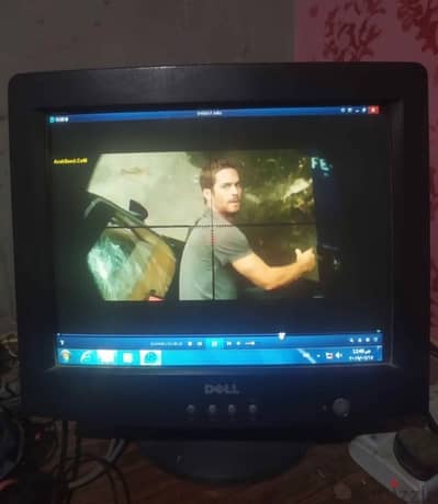 شاشة ديل
