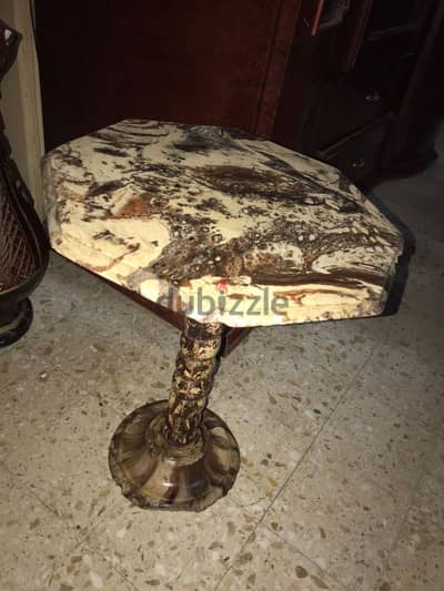 ترابيزة ركنة رخام