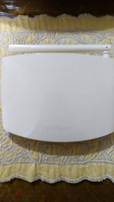 موسع مدى لشبكة الإنترنت edimax ومعة راوتر Tplink