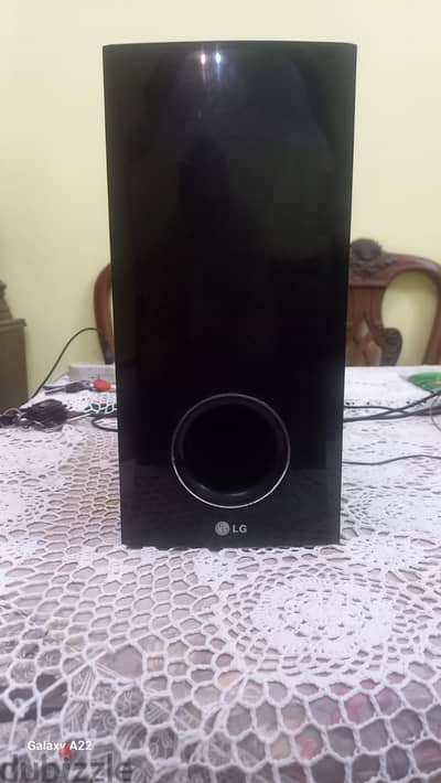 صب ووفر مسرح منزلى LG ١٥٠ وات  ٨ اوم