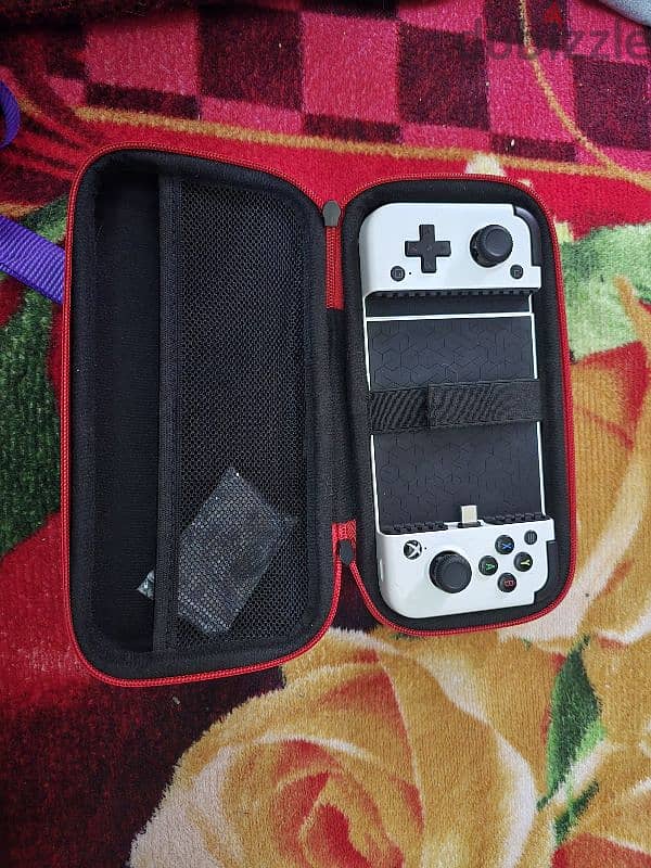 Gamesir X2 Pro Mobile Controller 2