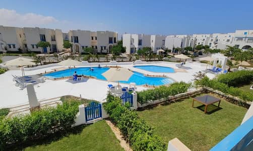 اقل سعر شاليه ارضى بجاردن استلام فوري فيو بوول - مرحلة روودس - مساحة 92م جاردن 50م - غرفتين نوم - 2 حمام - تشطيب سوبر لوكس - ماونتن فيو راس الحكمة . . .