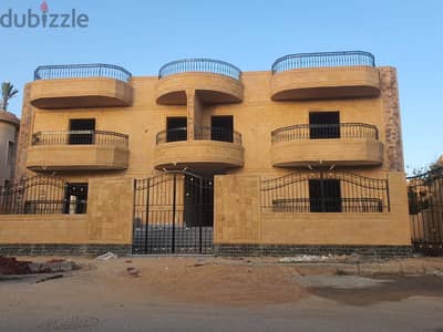 مبنى كامل للايجار فى الشروق ألحى الثانى