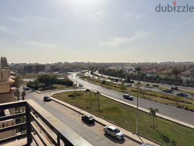 شقة بفيو بانوراما مفتوح على فيلات كايرو فيستيفال – جنوب الأكاديمية