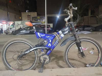 عجلة hummer مستعملة