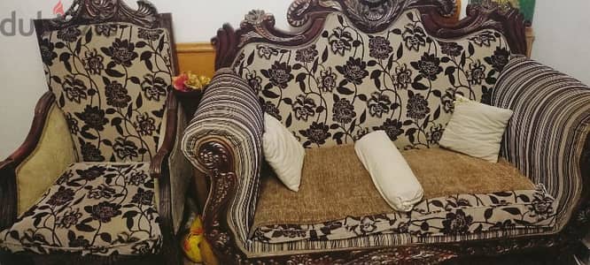 انتريه كنبه كبيره وكنبه صغيره و2 فوتيه
