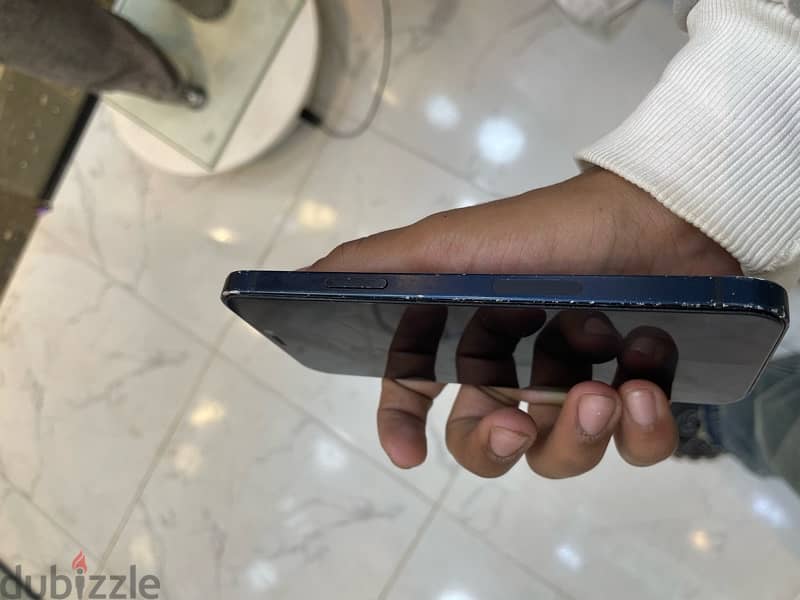 Iphone 12 ايفون للبدل 1