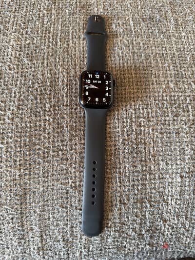 Apple watch series 8