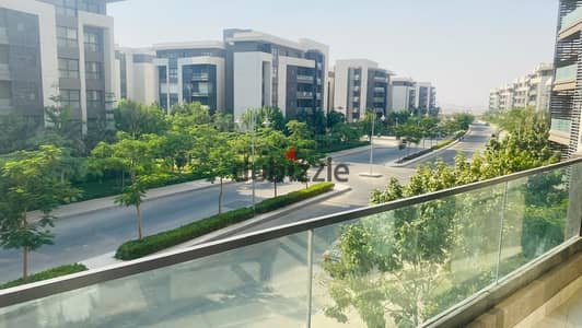 لهواة السكن الراقي للايجار شقة مفروشة فرش فندقي في مدينتي مساحة 100م