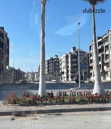 بنتهاوس للبيع فى كمبوند جامعة القاهرة الشيخ زايد