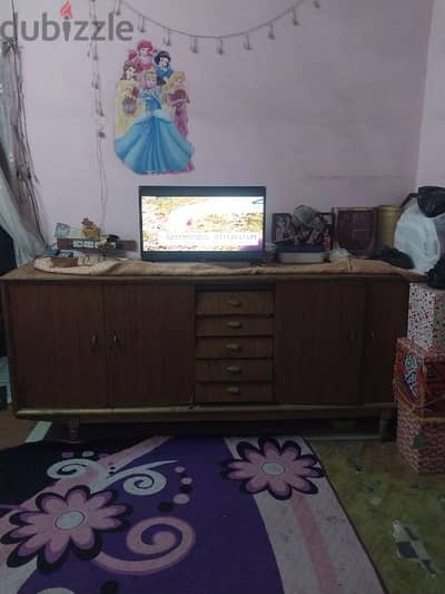 بوفيه قديم للبيع