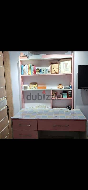 مكتب و مكتبه بحاله جيده