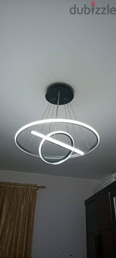 تريا مودرن LED بتصميم عصري أنيق