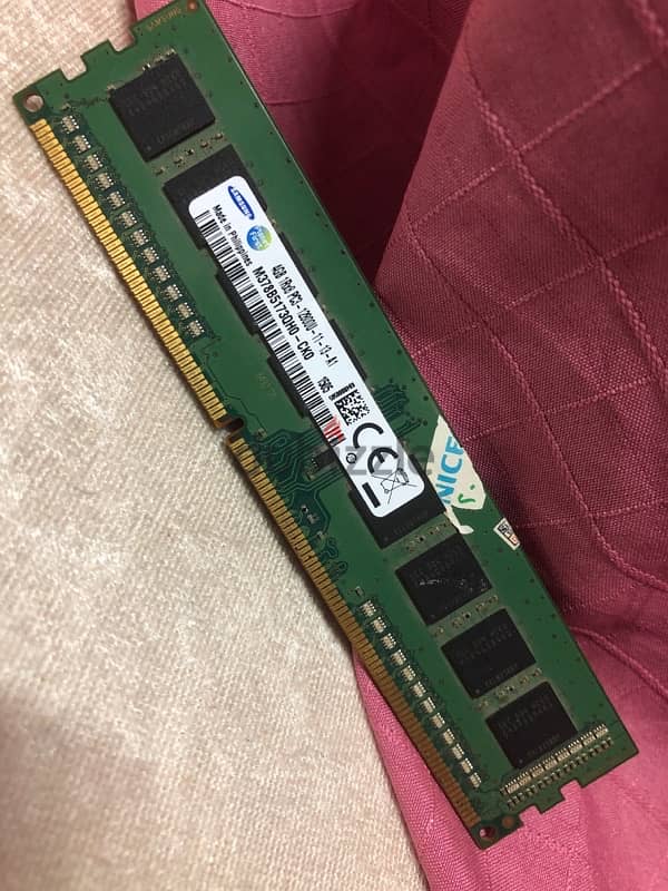 Samsung 4GB RAM 1