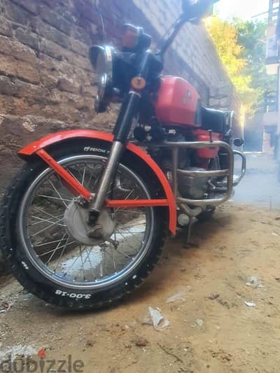 موتسيكل CZ. 175 cc  رخصه سنه حاله نادره ربنا يبارك لصاحب النصيب