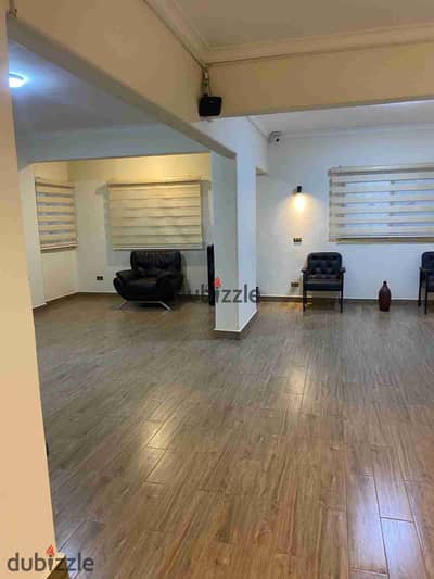 First administrative floor for rent on the main University of Nations street in Mohandessin