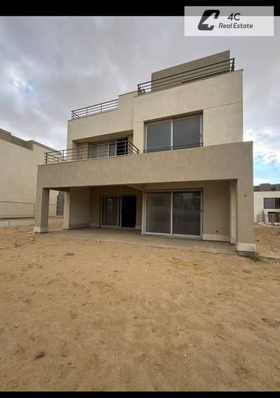 فيلا استاندالون برايم لوكيشن ريسيل بأقل مقدم بأقل من سعر السوق للبيع في Palm Hills New Cairo بالقرب من جولدن سكوير وشارع التسعين