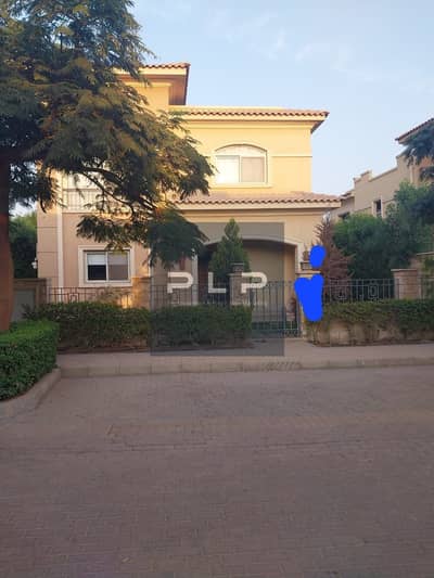 standalone villa for sale below the market price, ready to move fully finished with air conditioning and furnishings in Stone Park compound open view