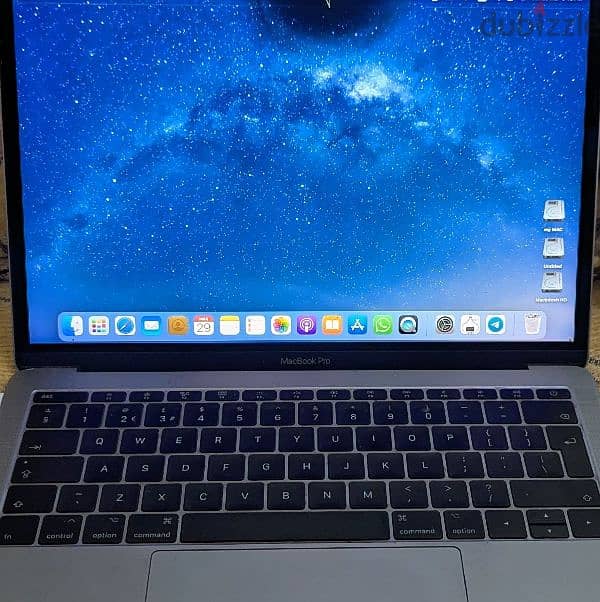 MacBook pro 13-inch 2017 2