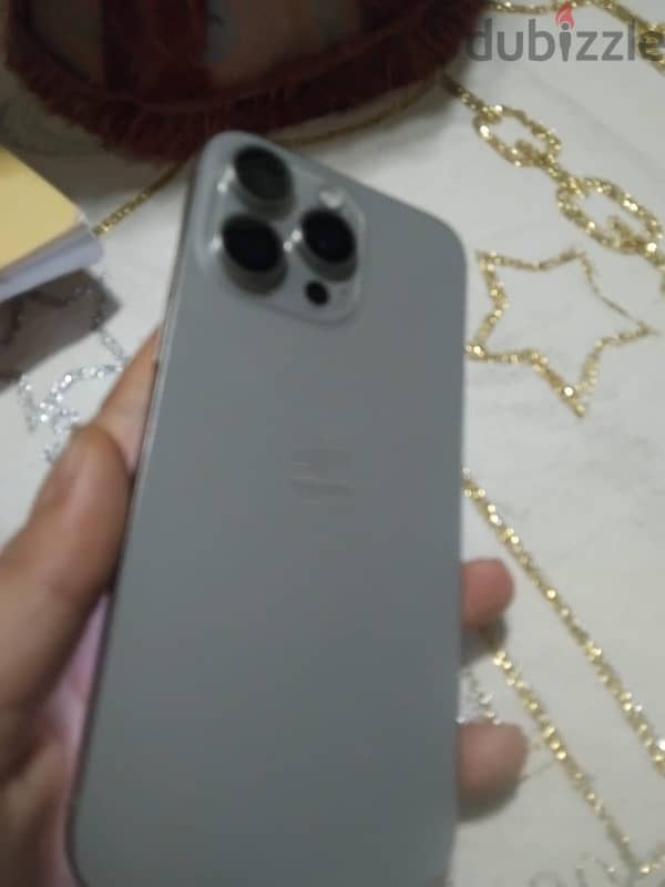 iPhone 15 pro max titanium 4