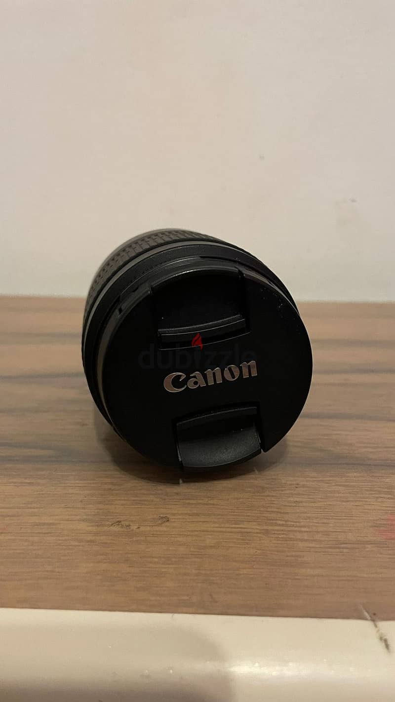 Camera Canon EOS 2000D DSLR 1