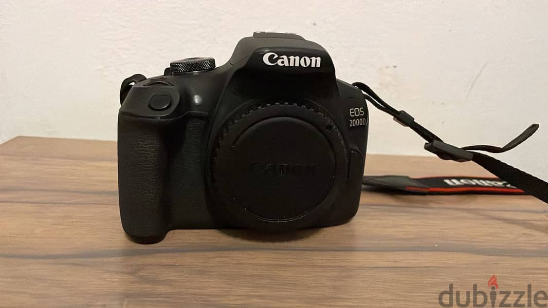 Camera Canon EOS 2000D DSLR 2
