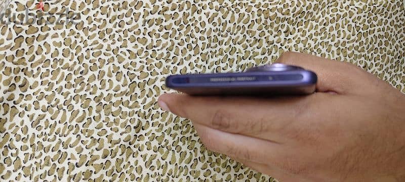 vivo v40 3