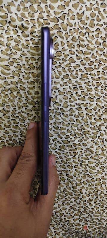vivo v40 5