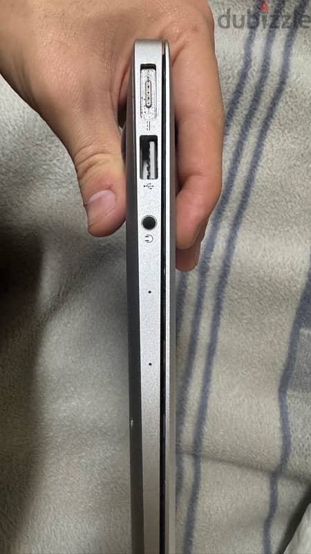 Apple macbook Air 2017 1