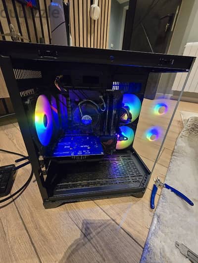 PC Intel I7 9700 SSD 2 TB Ram 16 GB