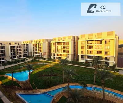فى مرحلة مون ريزيدنس شقة 2 غرف نوم متشطبة بالكامل بالتكيفات بمقدم واقساط للبيع فى كمبوند فيفث سكوير المراسم من المالك Fifth Square New Cairo