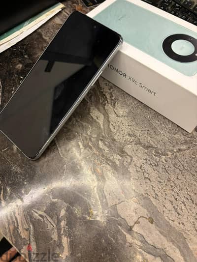 Honor x9c smart